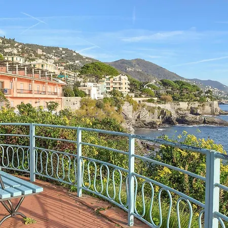 Apartment 3 Bedroom Cozy In Sestri Ponente