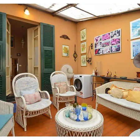 3 Bedroom Cozy In Sestri Ponente *